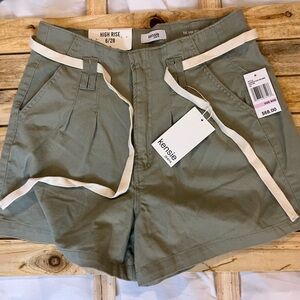 Kensie Jeans | The High Rise Short | Size: 6/28 | NWT